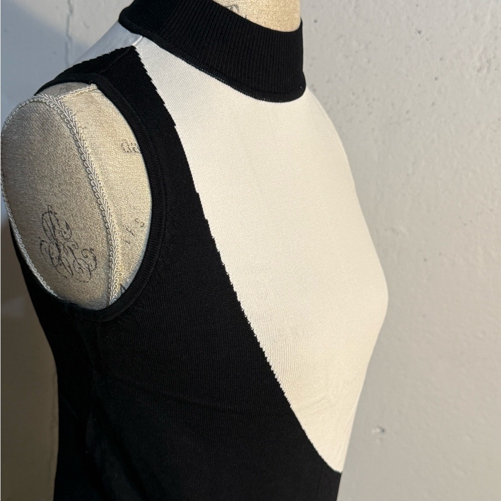 Worthington Black Sleeveless Top